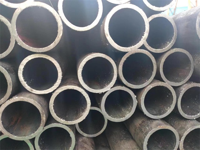大理10#结构用无缝钢管