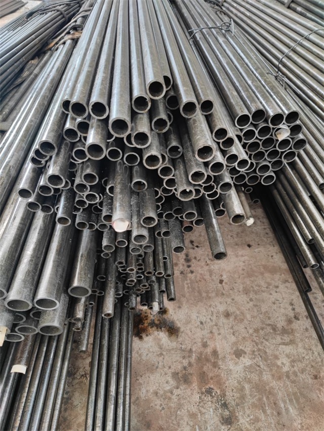 大理精密光亮无缝钢管厂