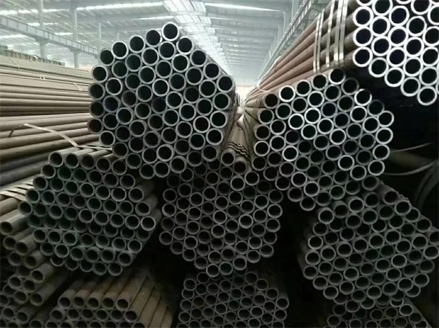 大理20#石油裂化用无缝钢管